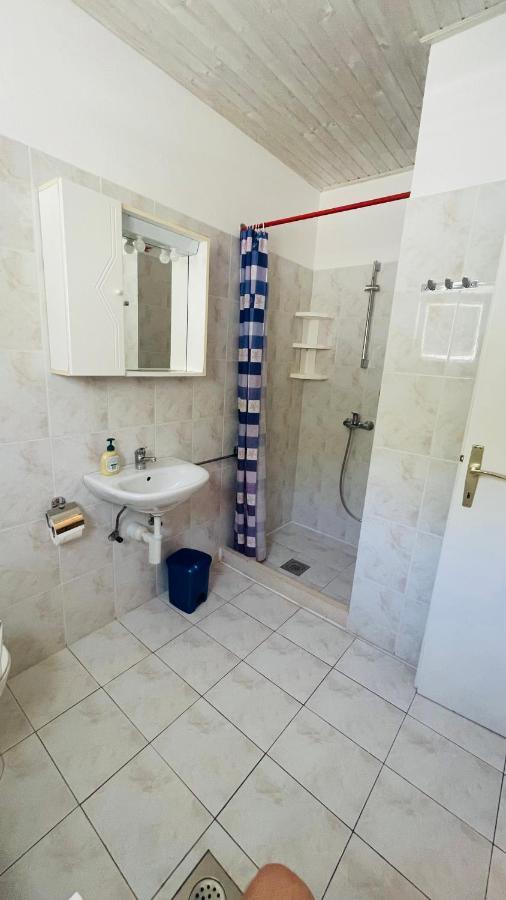 Apartments Danijela ลุมบาร์ดา ภายนอก รูปภาพ