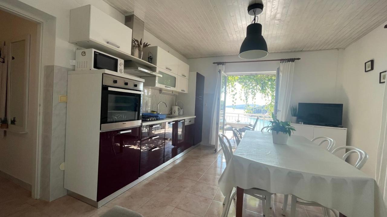 Apartments Danijela ลุมบาร์ดา ภายนอก รูปภาพ