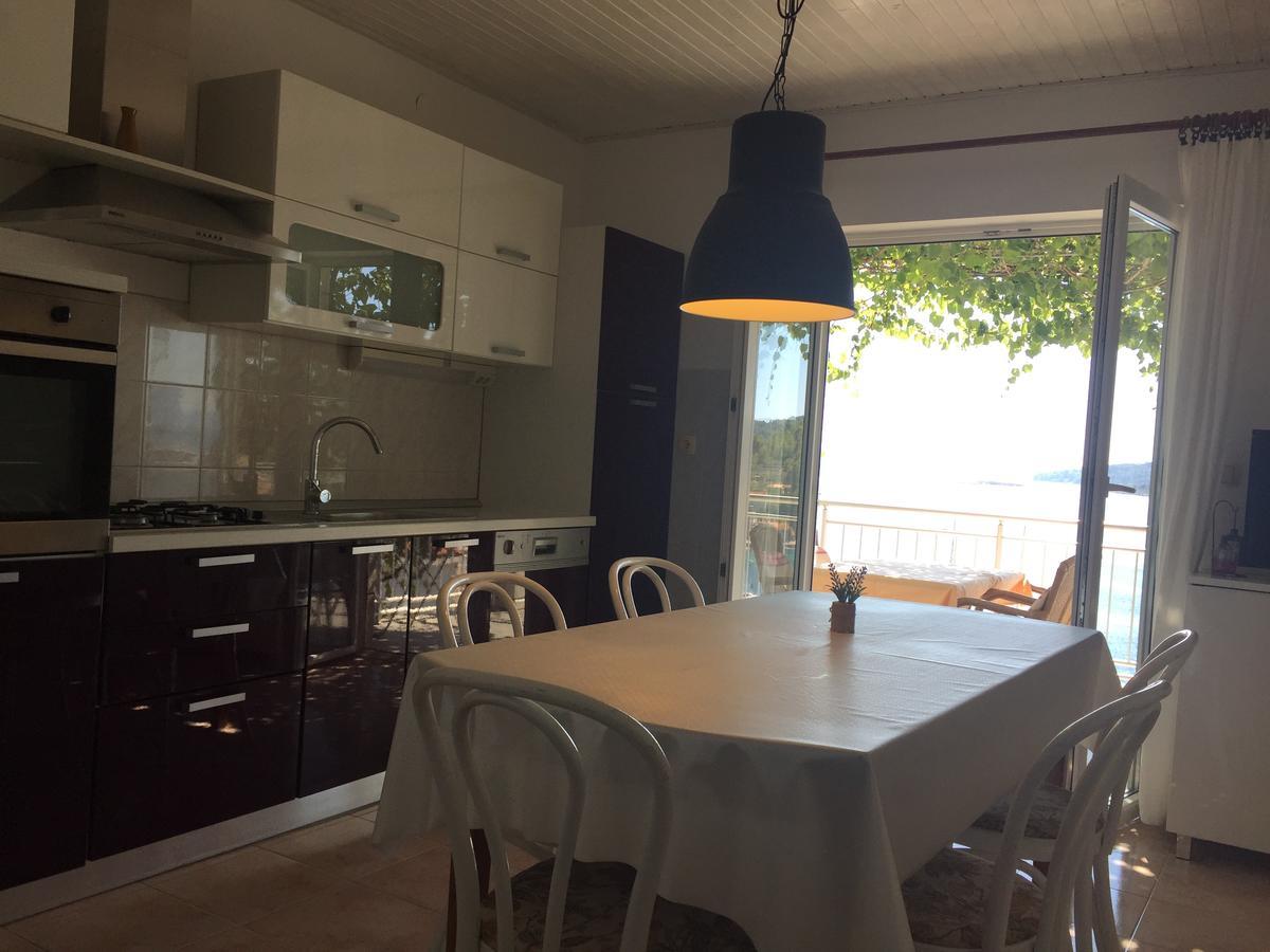 Apartments Danijela ลุมบาร์ดา ภายนอก รูปภาพ